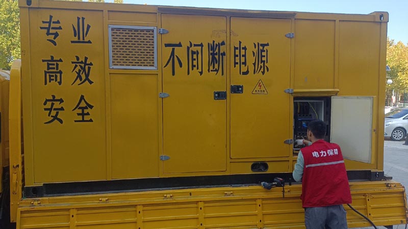 代县柴油发电机组和UPS电源配合使用时，如何避免切换过程中的电力中断？